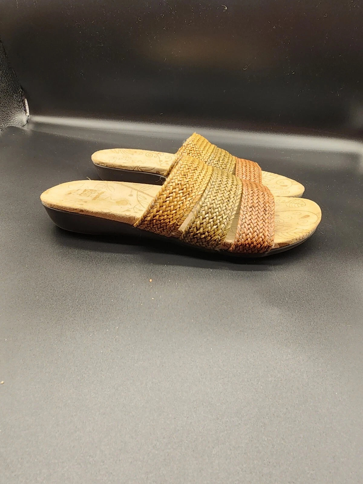 SBICCA Multi-colored 'Braid' Style Slide Sandals Women's Size 7.5M