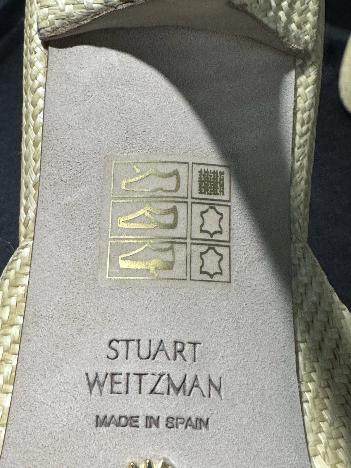 Stuart Weitzman Women's Carmen Sandal in Wheat Size 10B