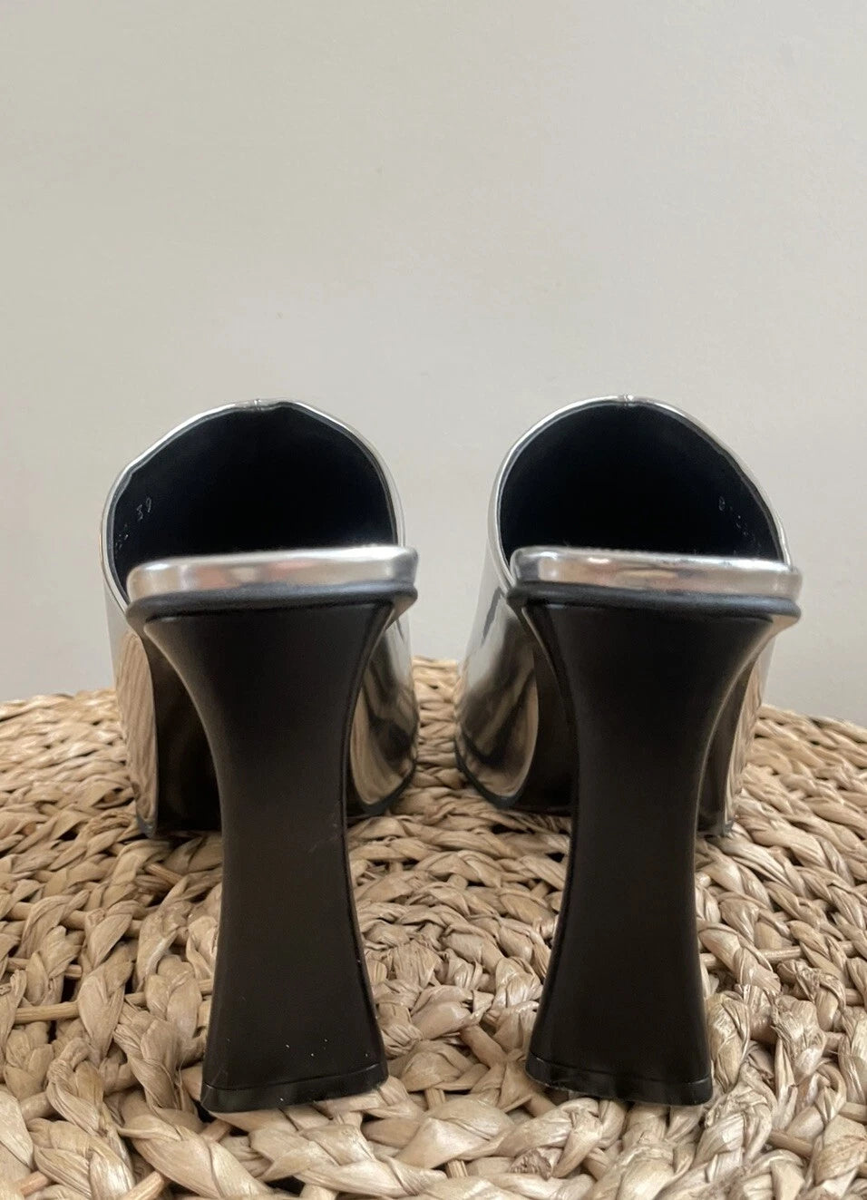 Stella Mccartney Ladies Silver Metallic Elsa Mirror Slide Sandals Mules, 39, 9