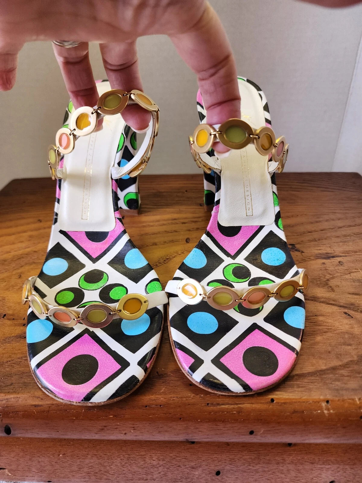 giuseppe zanotti For Vicini NEW SZ 8 Handpainted Embellished Sandals