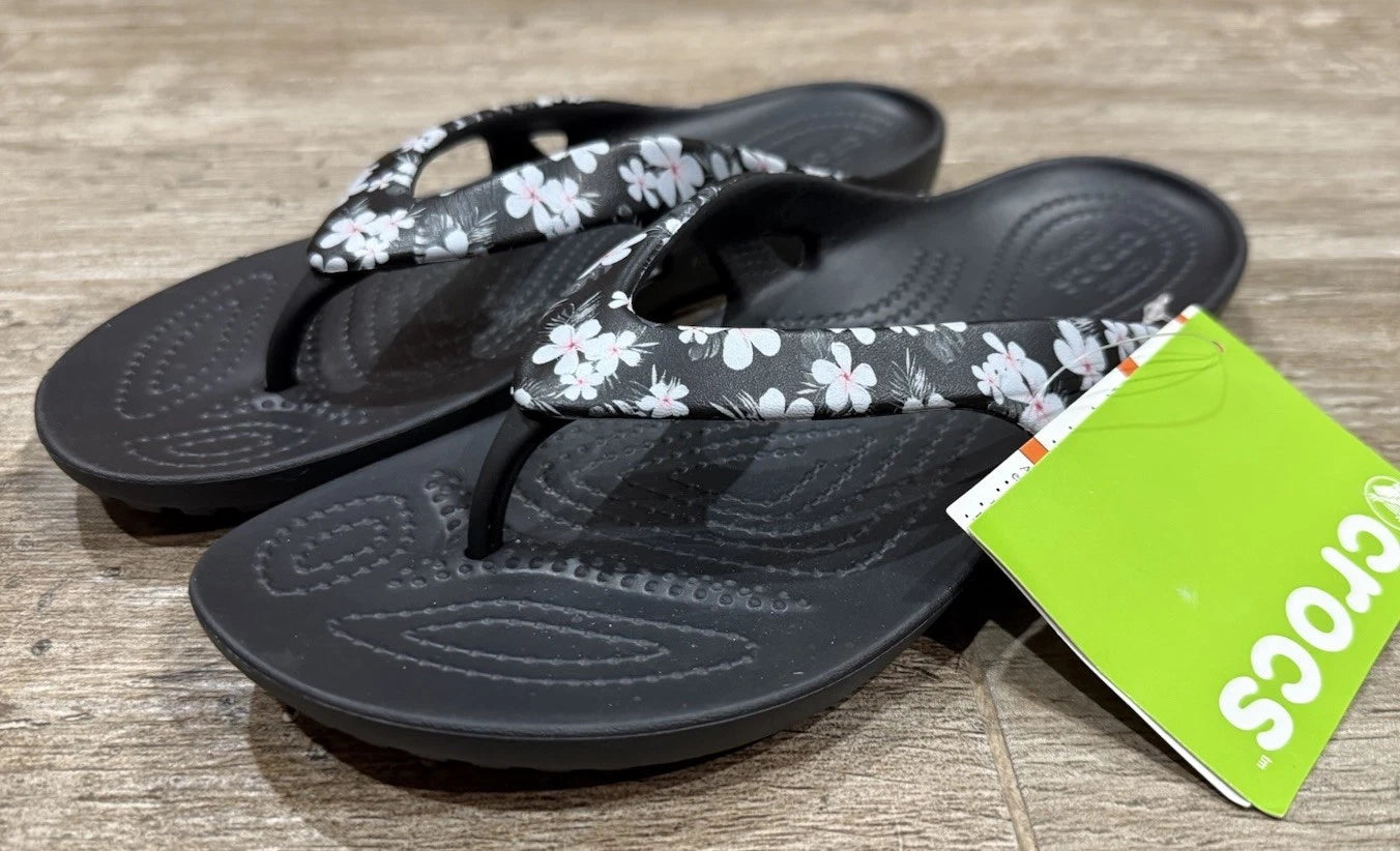 NEW CROCS W7 KADEE II TROPICAL FLORAL / BLACK FLIP.  RELAXED FIT. STYLE 205635