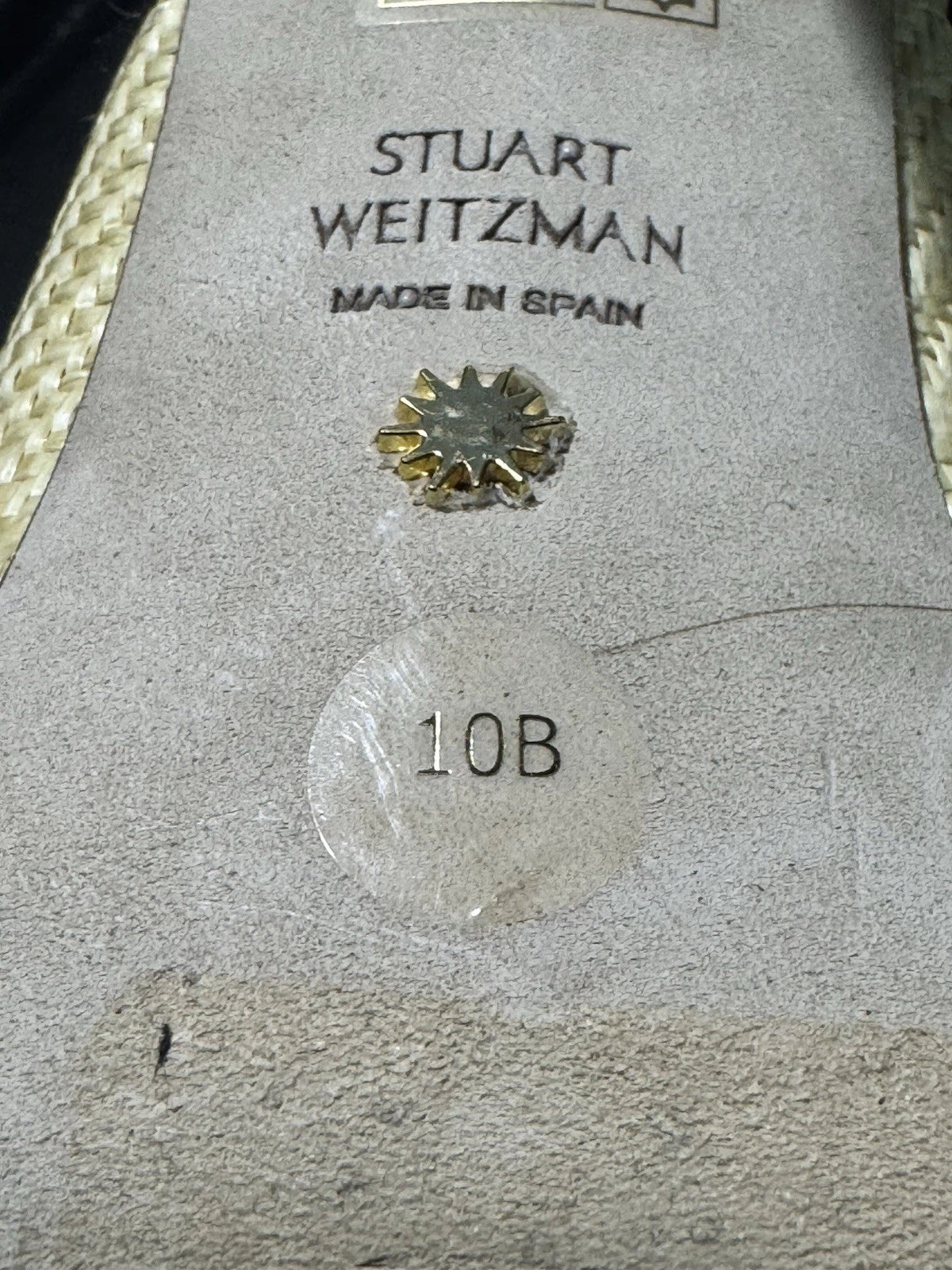 Stuart Weitzman Women's Carmen Sandal in Wheat Size 10B