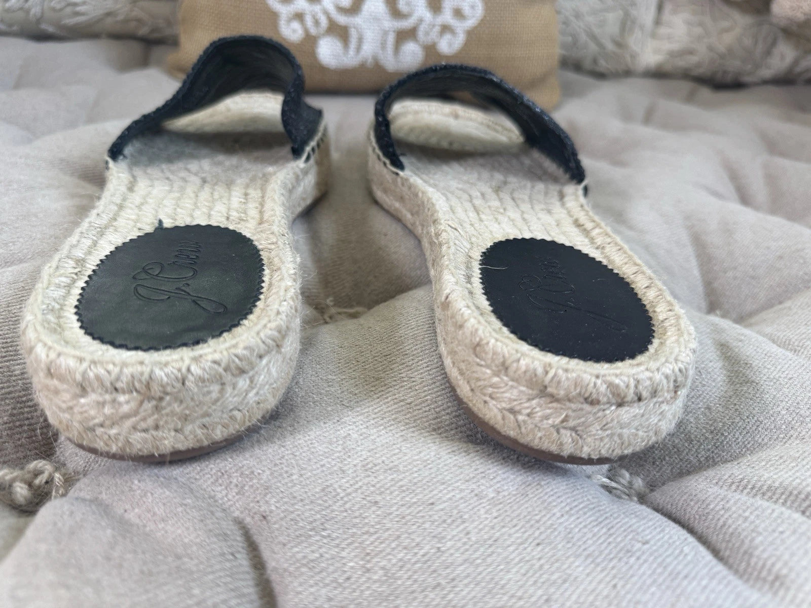 EUC J Crew Black Raffia Slip On Espadrille Flat Sandal Slide Band Style Size 10