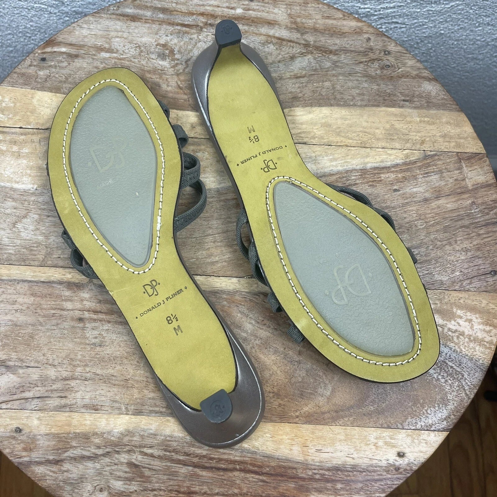 Donald J. Pliner l 8.5M Hunt Taupe Double Bows Strap Slip-On Kitten Heel Sandals