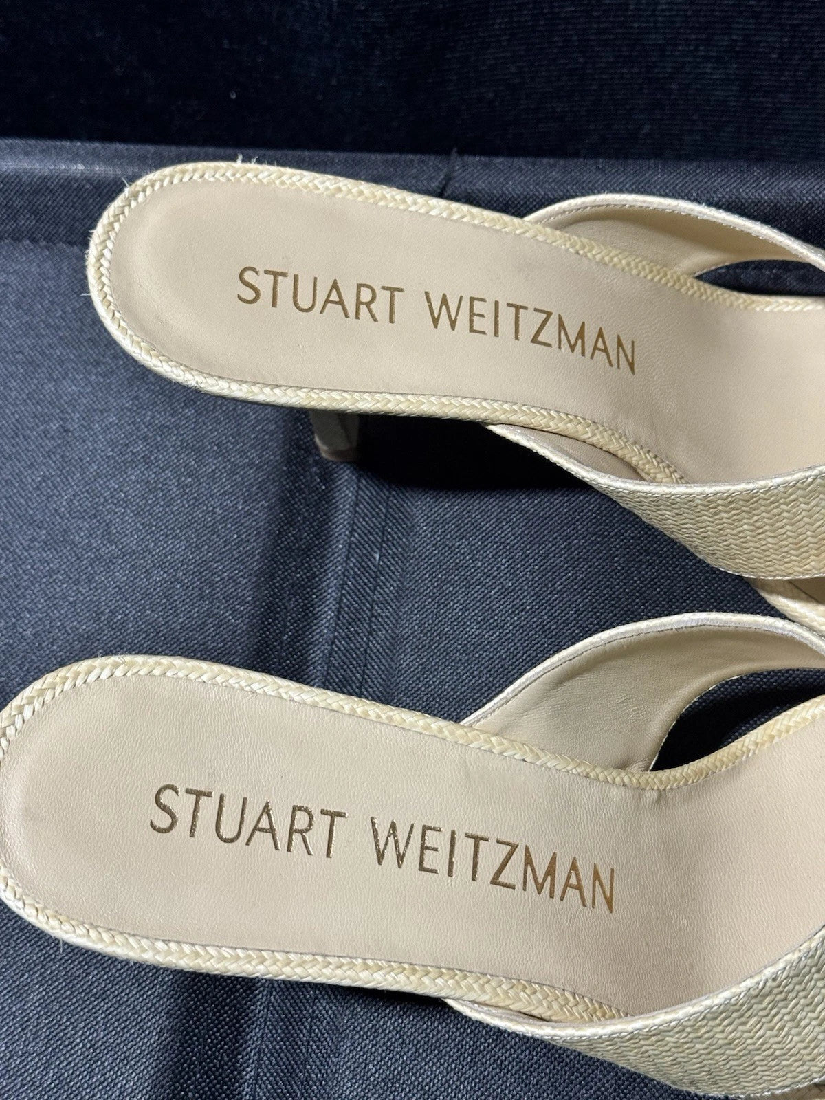 Stuart Weitzman Women's Carmen Sandal in Wheat Size 10B