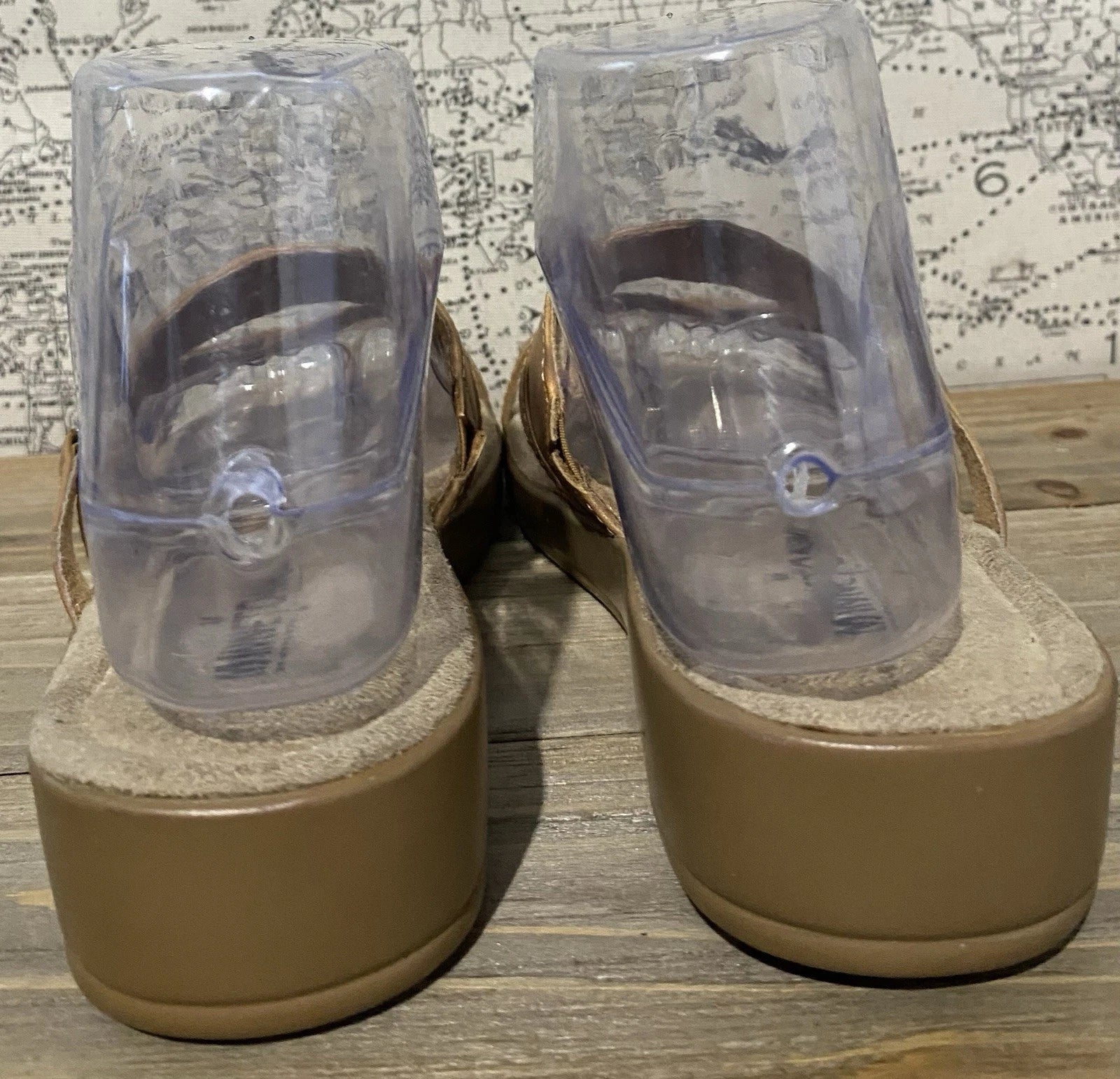 Minnetonka Brown Leather Sandals Size 6 Womens Comfort City Summer