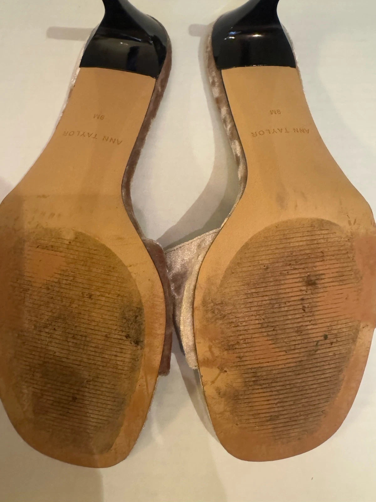 Ann Taylor Women’s Velvet Mule Sandals 3” Stilettos Bronze Size 9, Spring Sexy