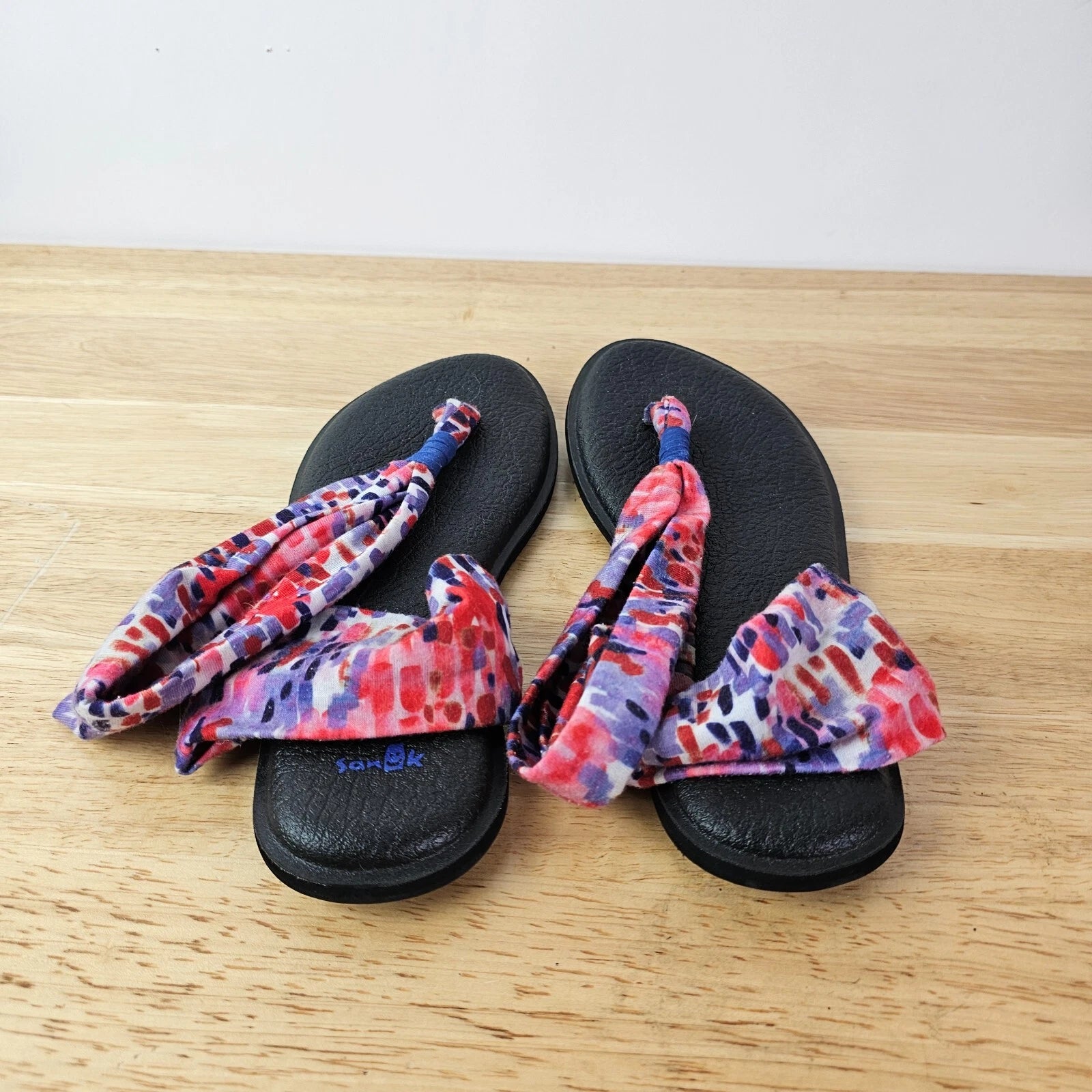 Sanuk Women's Yoga Mat Sling Flip Flops Sandals US Size 6 Style 1013154 Pink