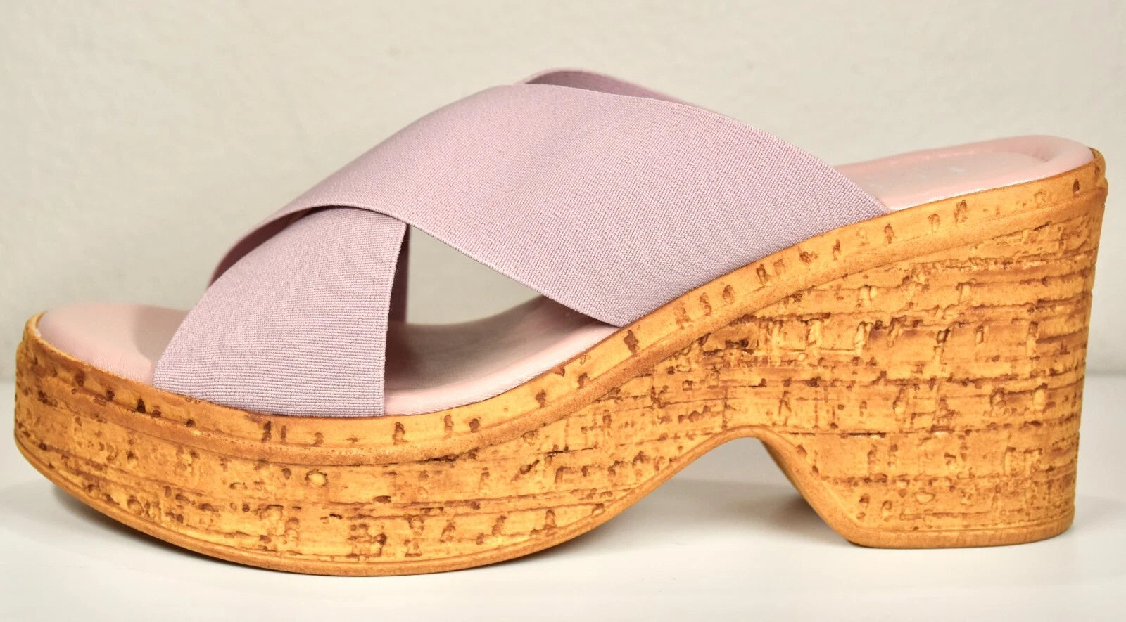 ITALIAN SHOEMAKERS NIB $120 NAIBE  CRISSCROSS PINK PLATFORM SLIDE SANDAL. 8.5 M