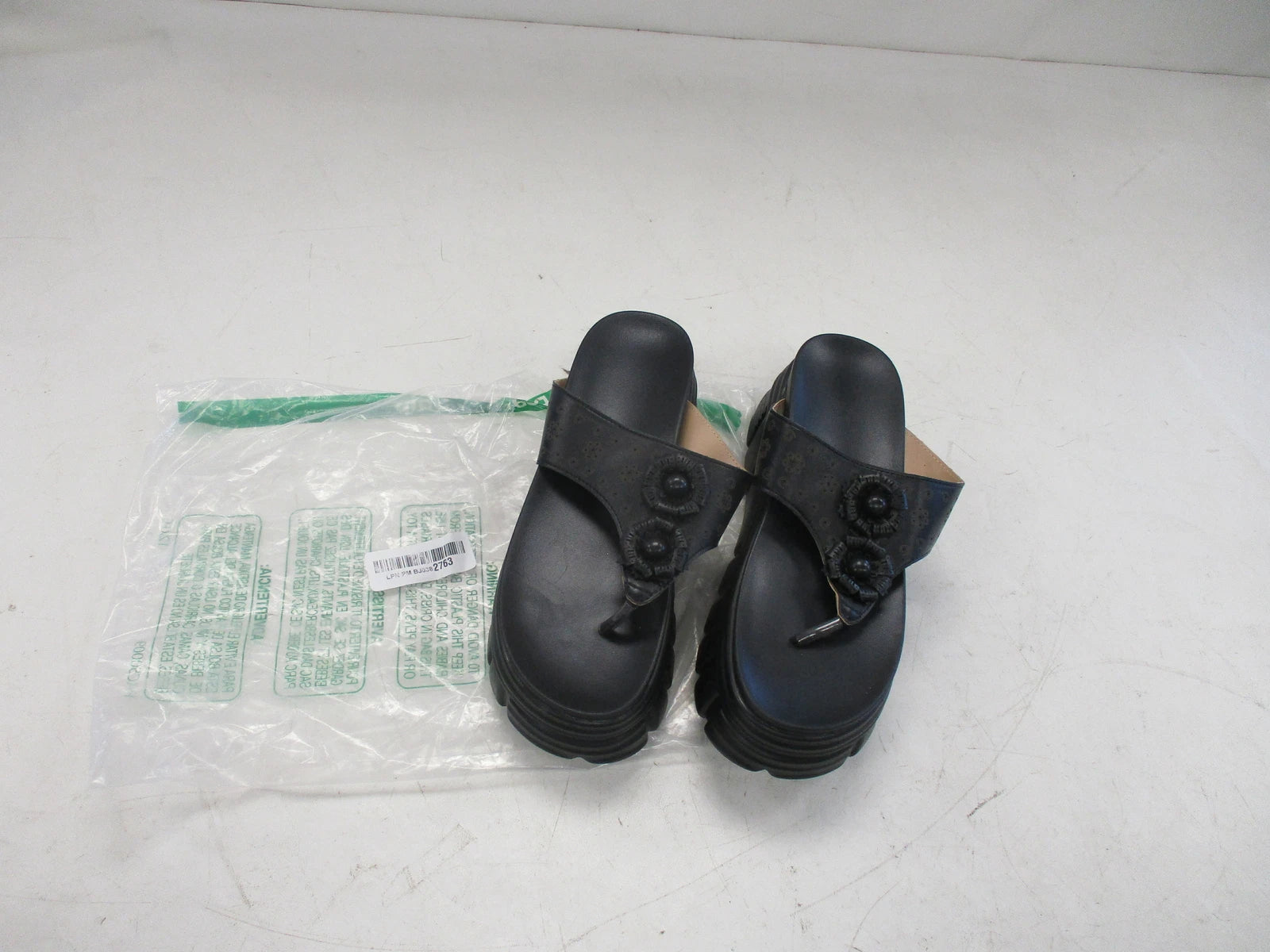 FASHION WOMENS PLATFORM FLIP FLOP SANDALS SIZE 8 BLACK LPN-PM-BJ0382763