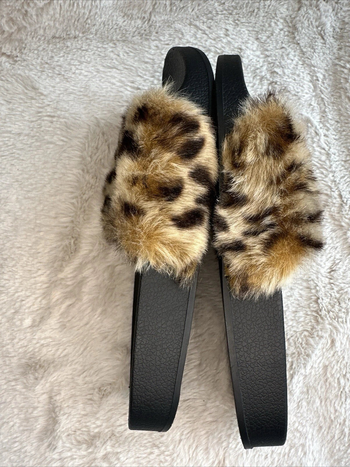 Steve Madden Leopard Faux Fur Slides Rubber Slip On Women’s Size 6 Small Plushy