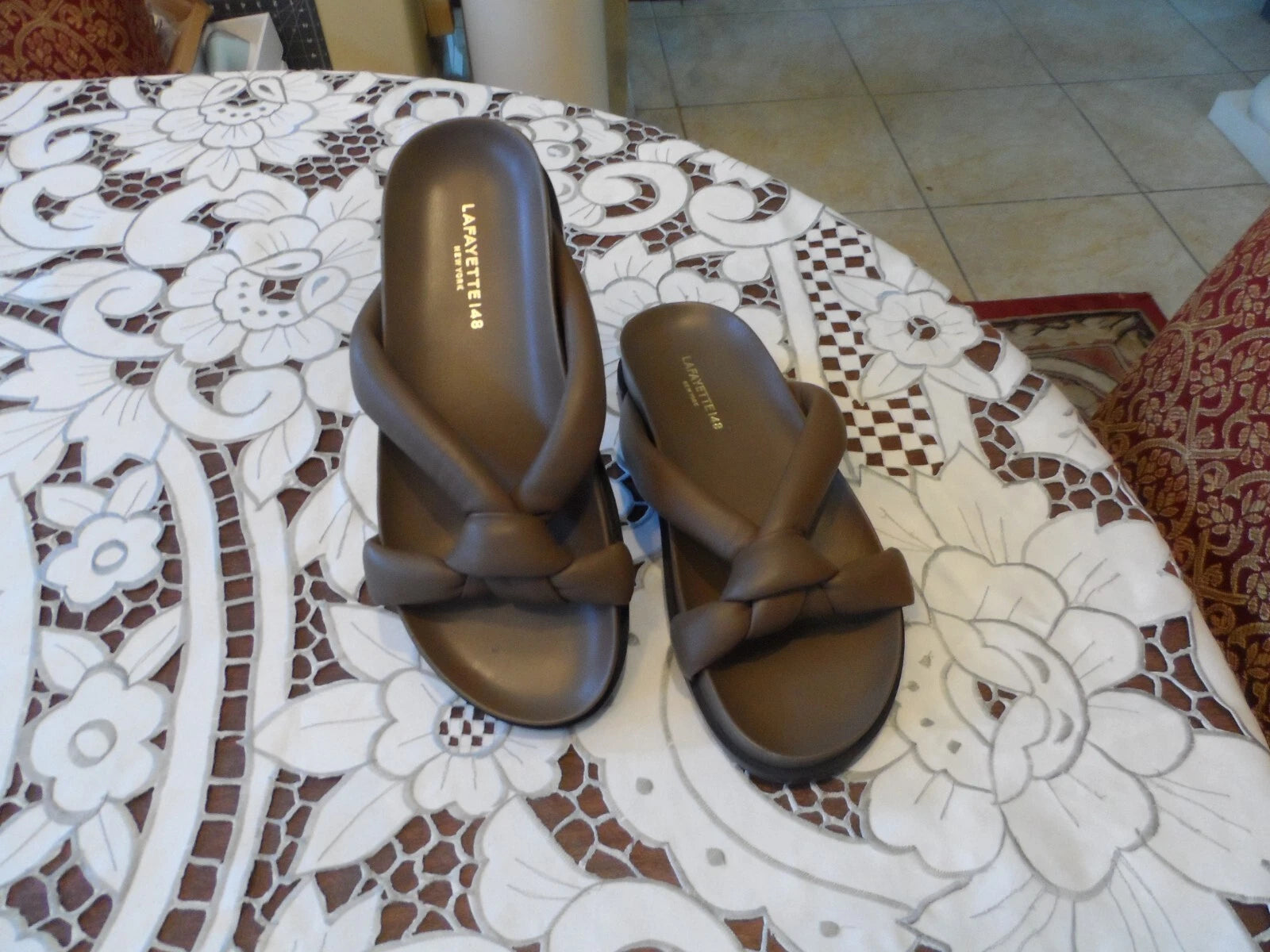 Lafayette 148 New York Brown lamb Leather Quilted Knotted Slide Sandals Size 7M