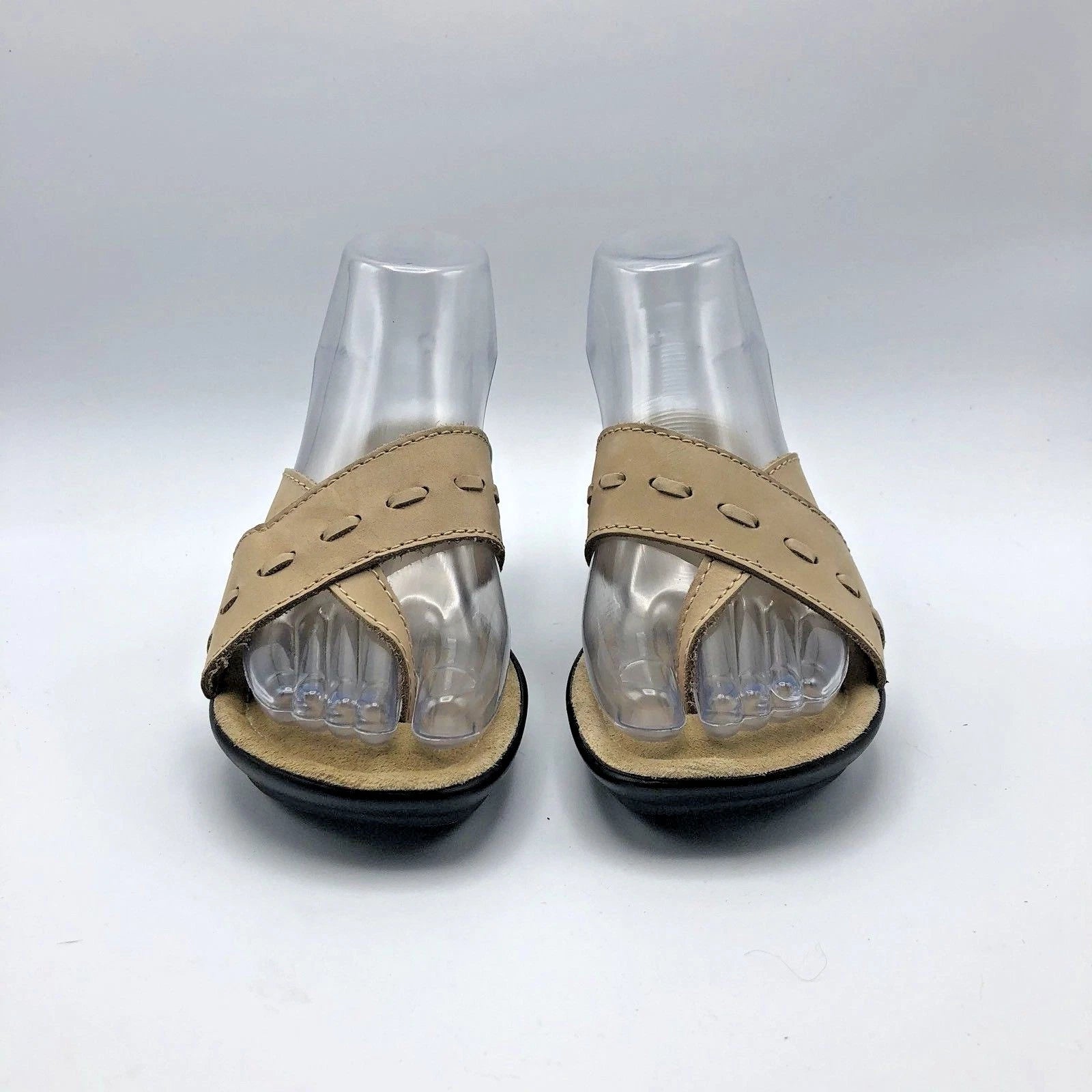 Jessica Style and Comfort Women Beige Suede Slide Sandal Shoe Size 8B Pre Owned