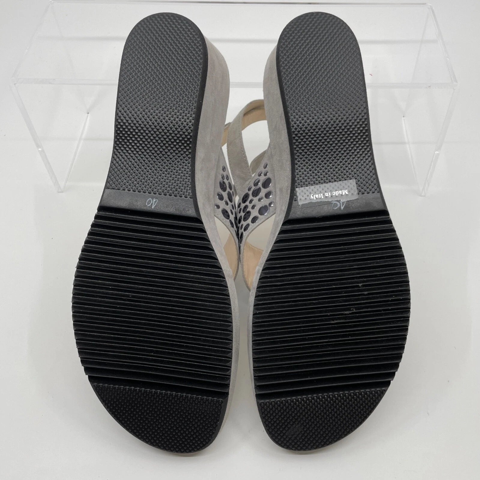 Sesto Meucci Size 10 Gray Suede & Silver Dots Wedge Toe Post Sandals NEW