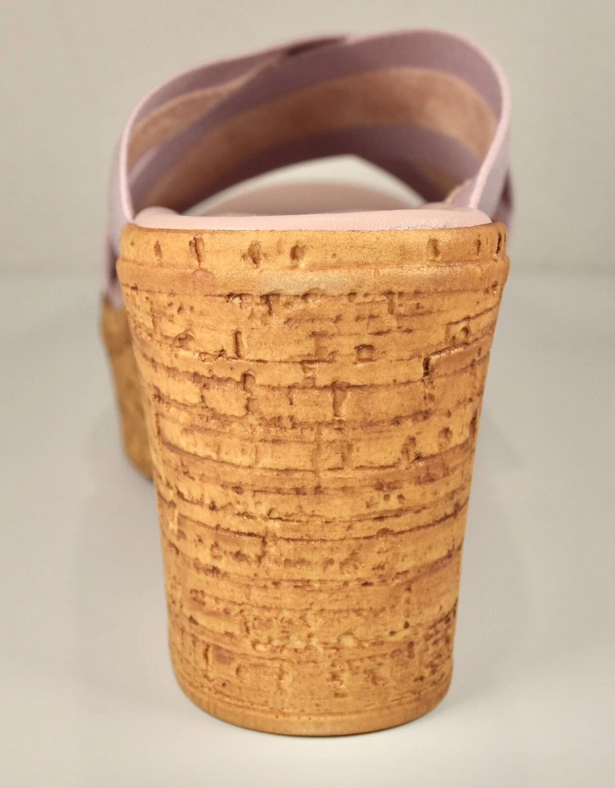 ITALIAN SHOEMAKERS NIB $120 NAIBE  CRISSCROSS PINK PLATFORM SLIDE SANDAL. 8.5 M