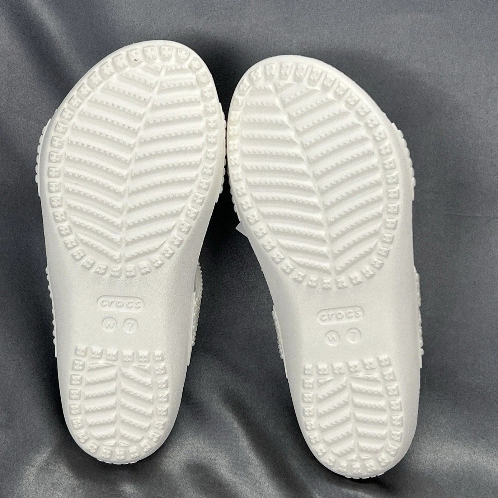 Crocs Kadee II Strappy Sandals Women's 7 White Jewels Summer Slides 211350-100