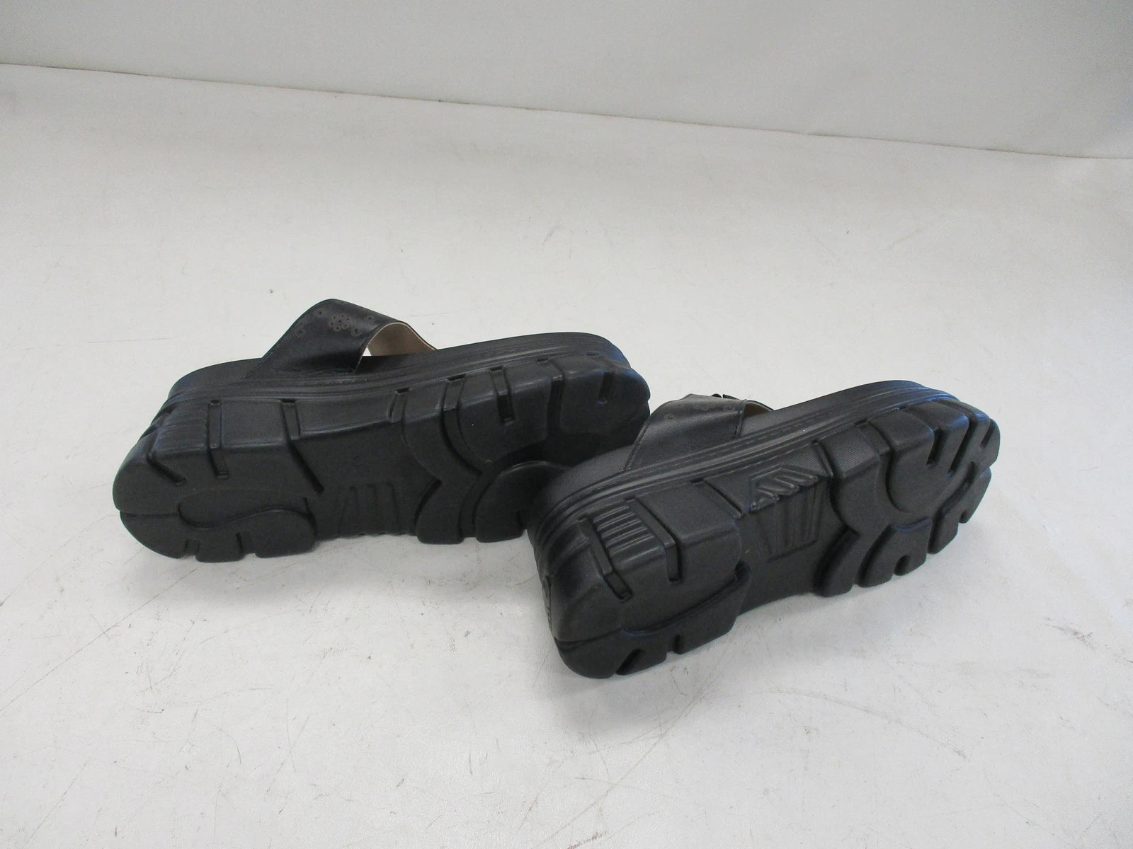 FASHION WOMENS PLATFORM FLIP FLOP SANDALS SIZE 8 BLACK LPN-PM-BJ0382763