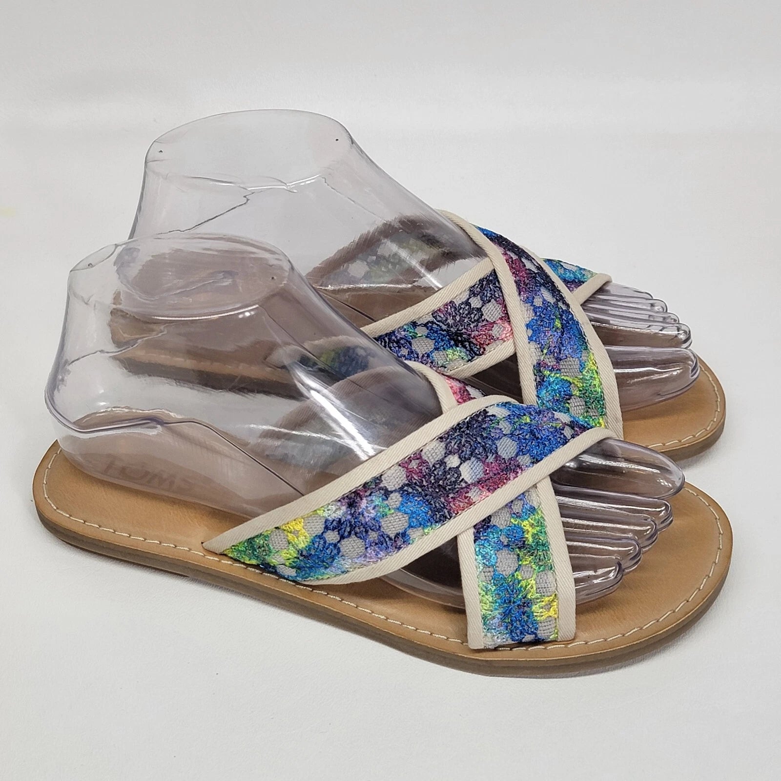 TOMS Viv white Lace Sandals Womens Size 6.5 slides fashion multicolor slip on