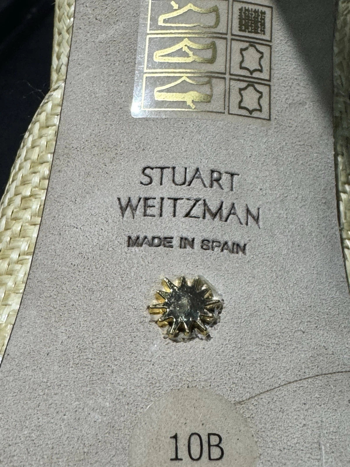 Stuart Weitzman Women's Carmen Sandal in Wheat Size 10B