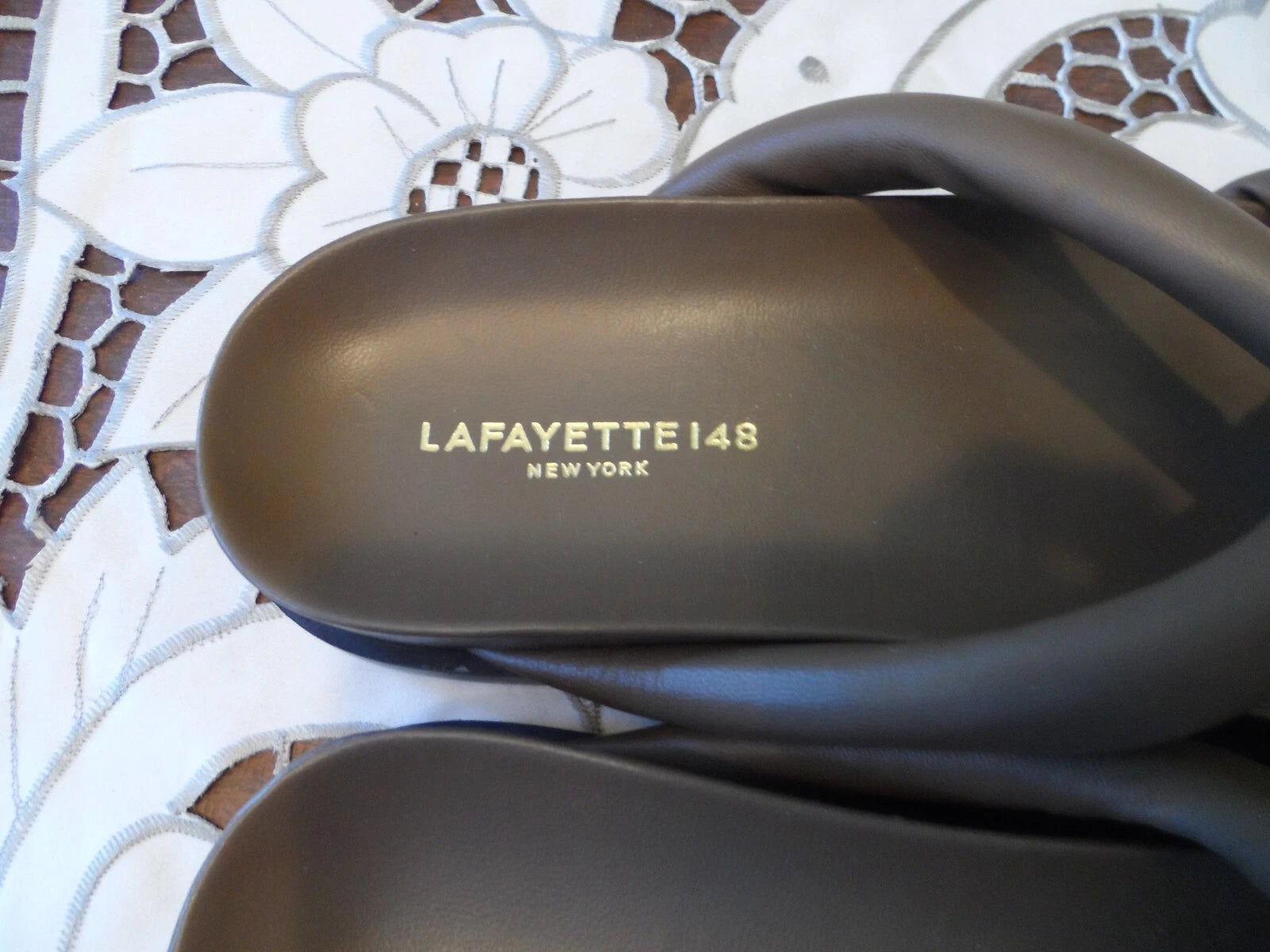 Lafayette 148 New York Brown lamb Leather Quilted Knotted Slide Sandals Size 7M