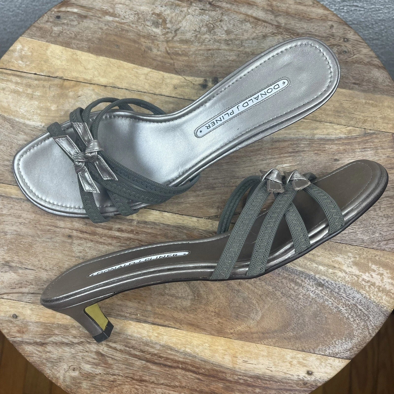 Donald J. Pliner l 8.5M Hunt Taupe Double Bows Strap Slip-On Kitten Heel Sandals