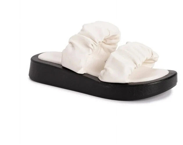 MUK LUKS Women's Club South Beach Sandals -White/Black Size 7