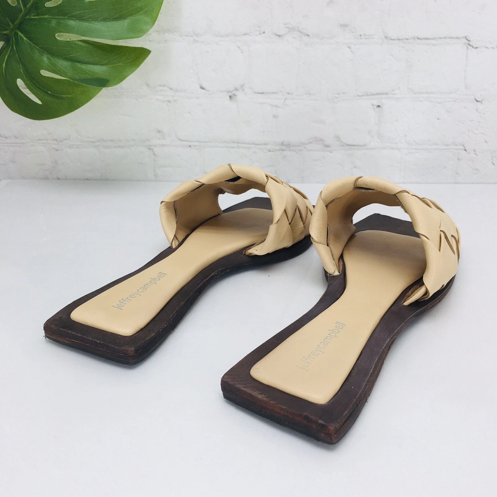 Jeffrey Campbell Womens Sandal Size 9/40 Costello Tan Woven Leather Slide