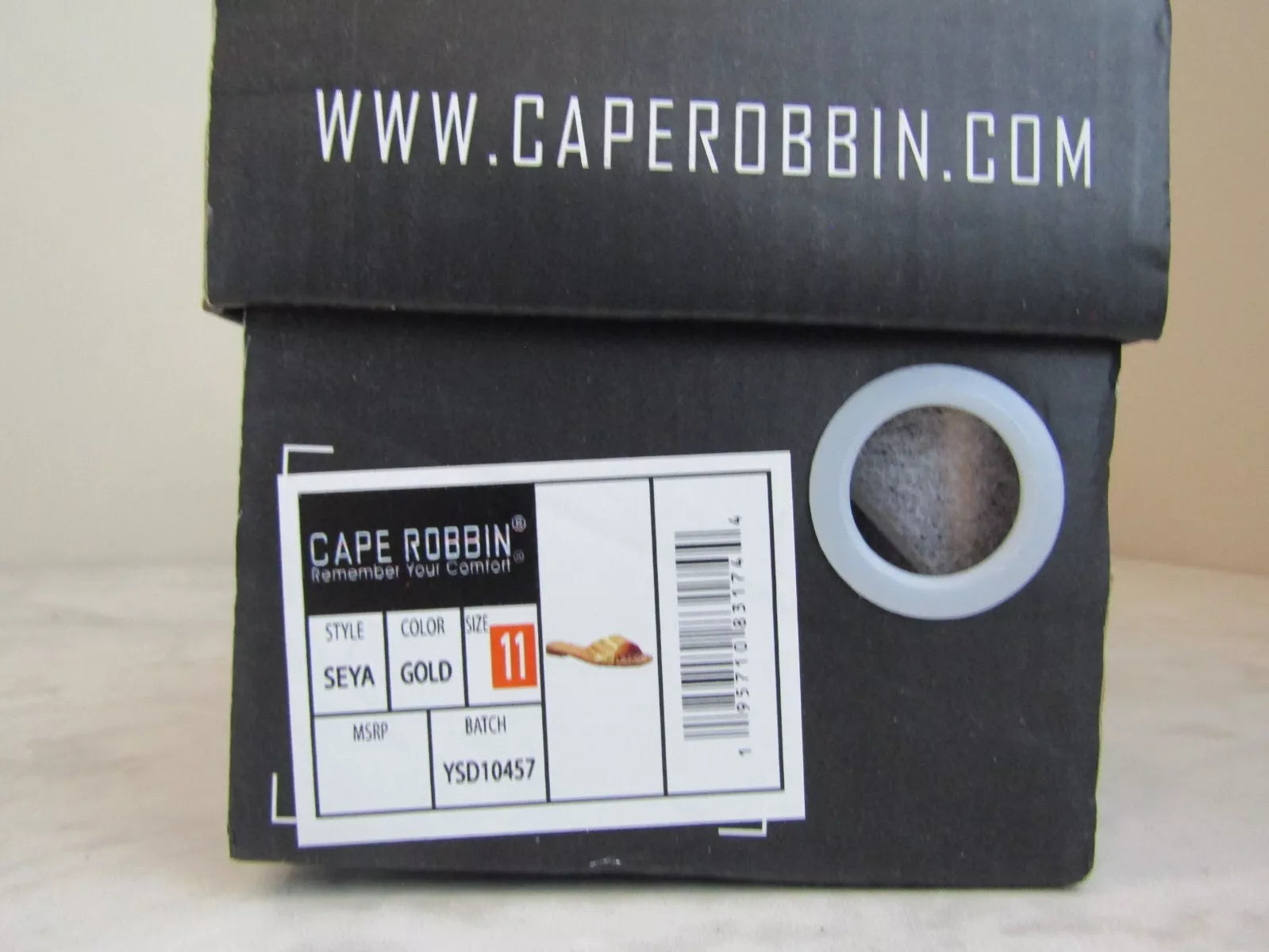 NIB Cape Robbin Seya Gold Shimmer Wide Strap Slides Sandal Shoes Women's Size 11