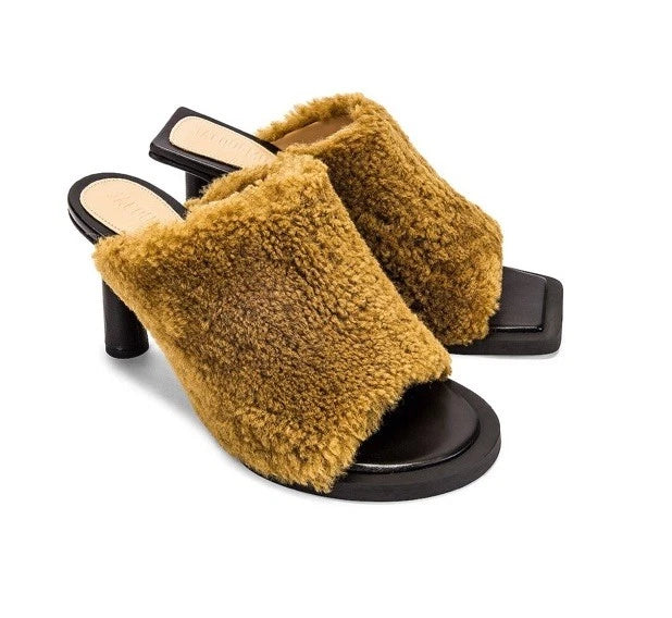 Jacquemus Les Mules Carre Rond Khaki Lambswool Shearling Heel Sandal Designer 39