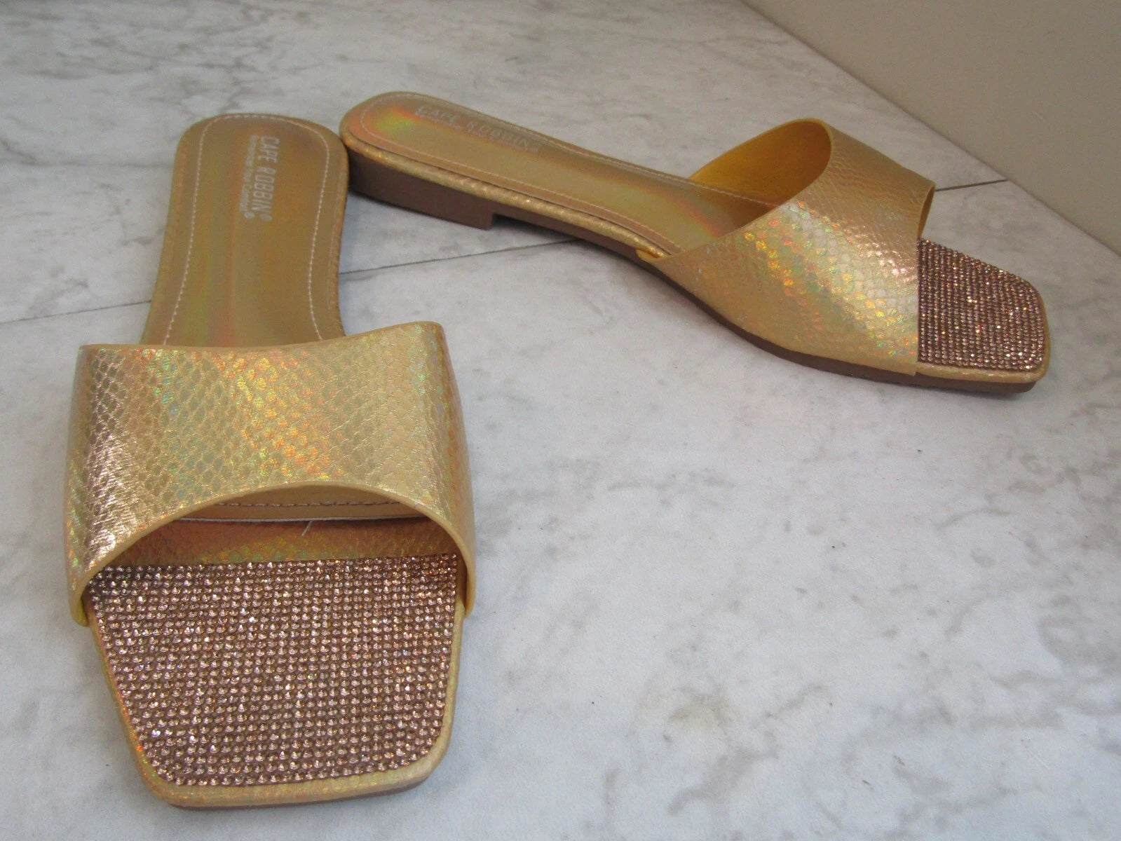 NIB Cape Robbin Seya Gold Shimmer Wide Strap Slides Sandal Shoes Women's Size 11