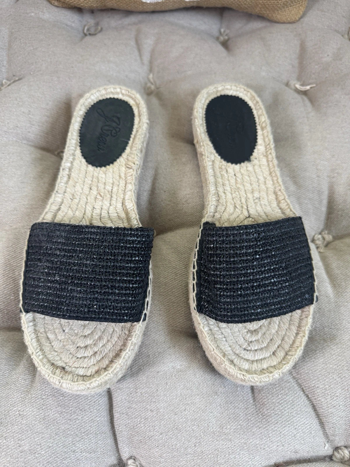 EUC J Crew Black Raffia Slip On Espadrille Flat Sandal Slide Band Style Size 10