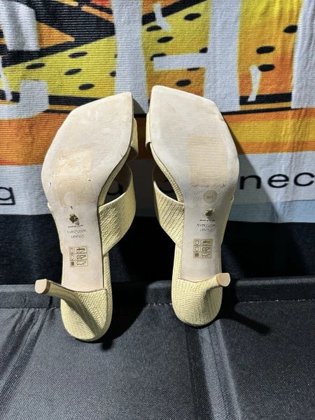 Stuart Weitzman Women's Carmen Sandal in Wheat Size 10B