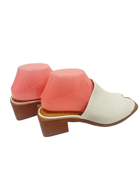 FRYE Lucia  Women’s White Leather Sandals Casual Summer Mules Size 7.5 M