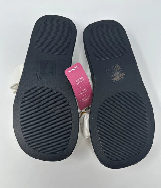 MUK LUKS Women's Club South Beach Sandals -White/Black Size 7