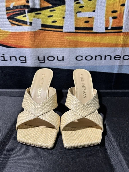 Stuart Weitzman Women's Carmen Sandal in Wheat Size 10B