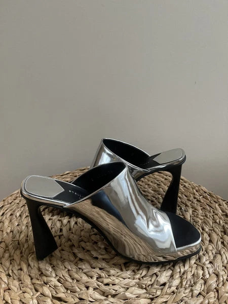 Stella Mccartney Ladies Silver Metallic Elsa Mirror Slide Sandals Mules, 39, 9