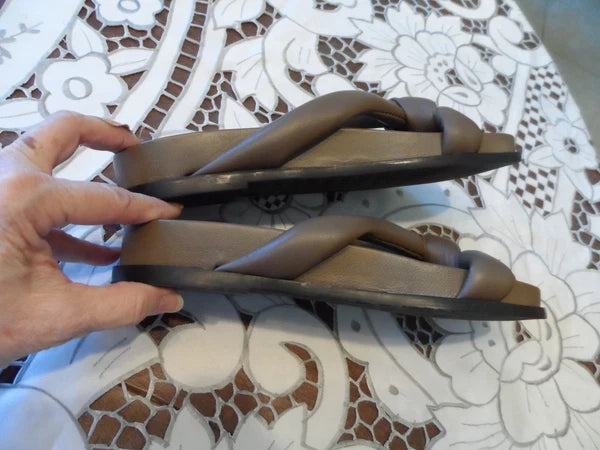 Lafayette 148 New York Brown lamb Leather Quilted Knotted Slide Sandals Size 7M