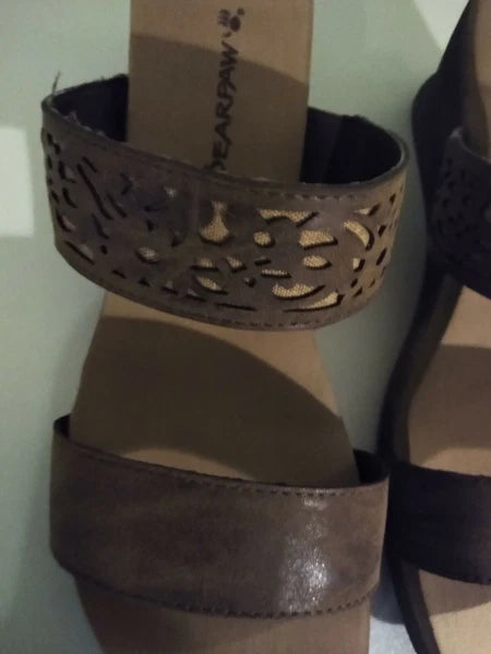 Bear Paw Noelle Dark Brown Slide Wedge Hill Sandals Size 11 Strappy Super Cute