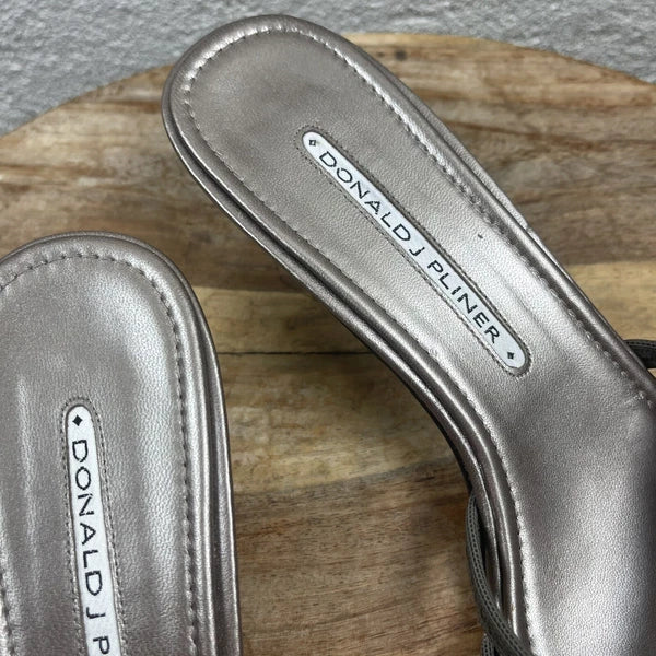 Donald J. Pliner l 8.5M Hunt Taupe Double Bows Strap Slip-On Kitten Heel Sandals