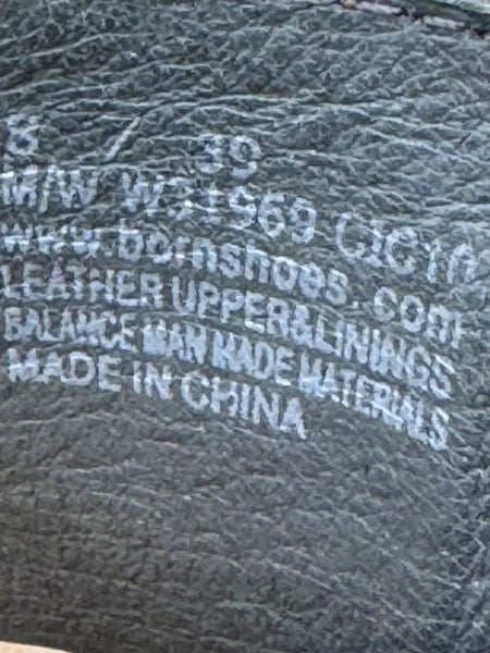 Born Handcrafted Black Leather Comfort Thong Sandals Adjustable Strap sz 8, 39