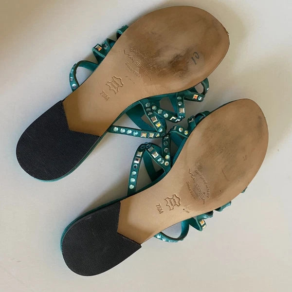VIA SPIGA DUSTIN Green Suede Jeweled Designer Fashion Thongs Sandals 7.5/ $155