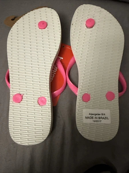 Havaianas Womens Size 3/4Y Yoga Cats  Design Flip Flops - Sandal Meow NWT