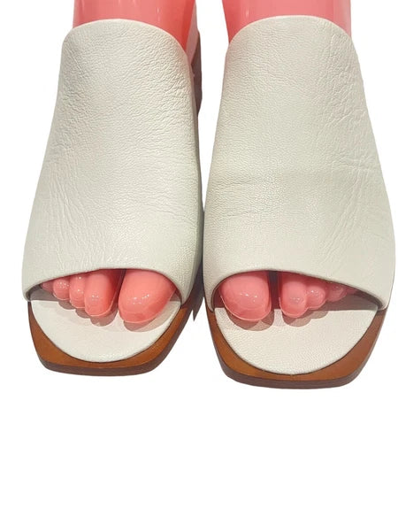 FRYE Lucia  Women’s White Leather Sandals Casual Summer Mules Size 7.5 M