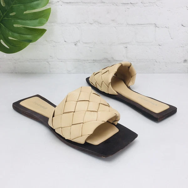 Jeffrey Campbell Womens Sandal Size 9/40 Costello Tan Woven Leather Slide