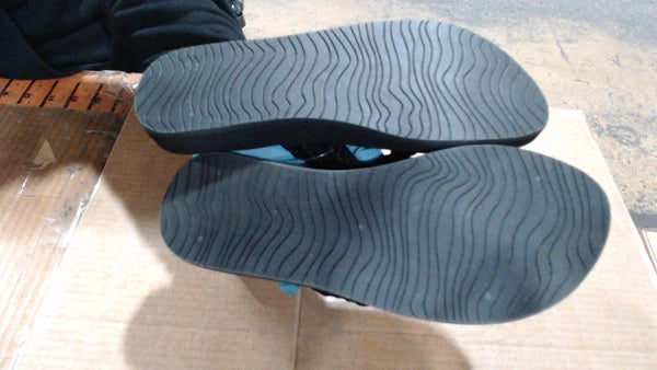 LikeNew_Reef womens Cushion Threads Flip Flop, Black, 8 _Black_8