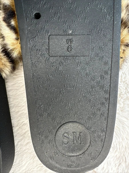 Steve Madden Leopard Faux Fur Slides Rubber Slip On Women’s Size 6 Small Plushy