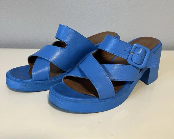 Bueno Leather Heeled Slide Sandals Milan style color blue EU40 US9.5 est 70s mod