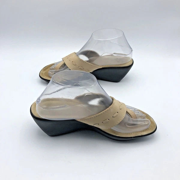 Jessica Style and Comfort Women Beige Suede Slide Sandal Shoe Size 8B Pre Owned