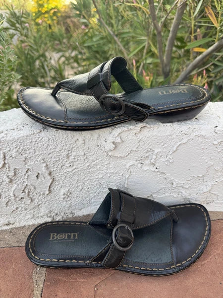 Born Handcrafted Black Leather Comfort Thong Sandals Adjustable Strap sz 8, 39