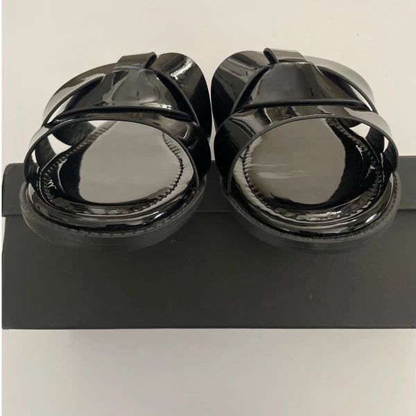 Fashion To Figure Women's Tiana Flat Sandal - 9 Wide Width New